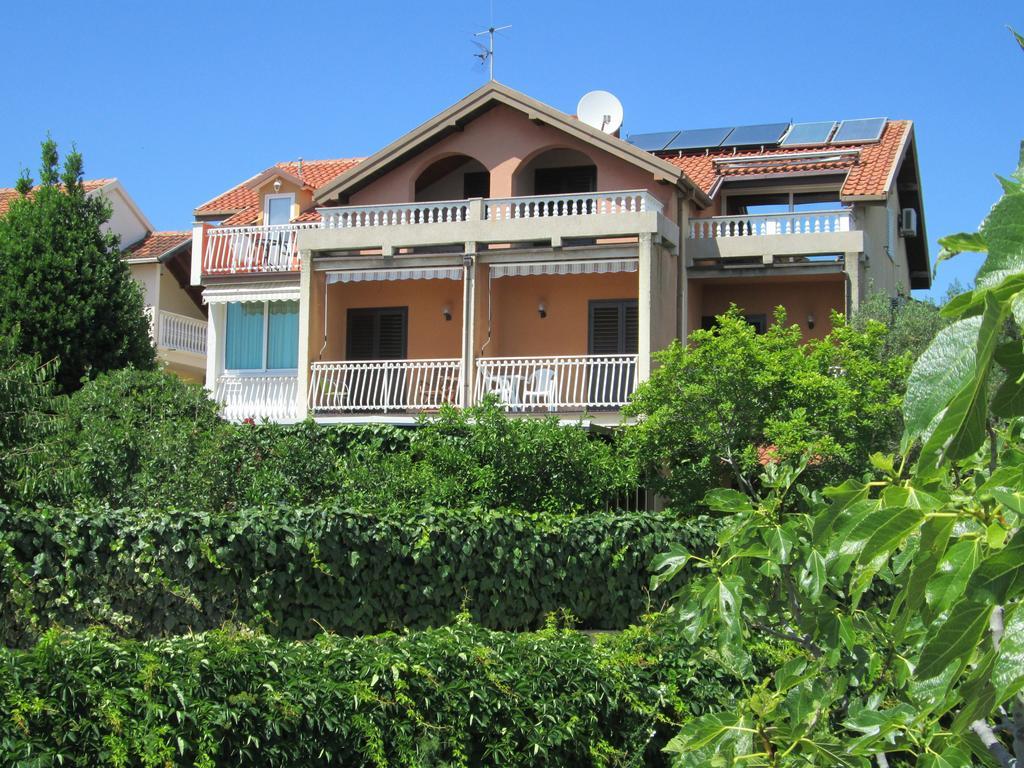 Villa Daniela Brodarica  Extérieur photo