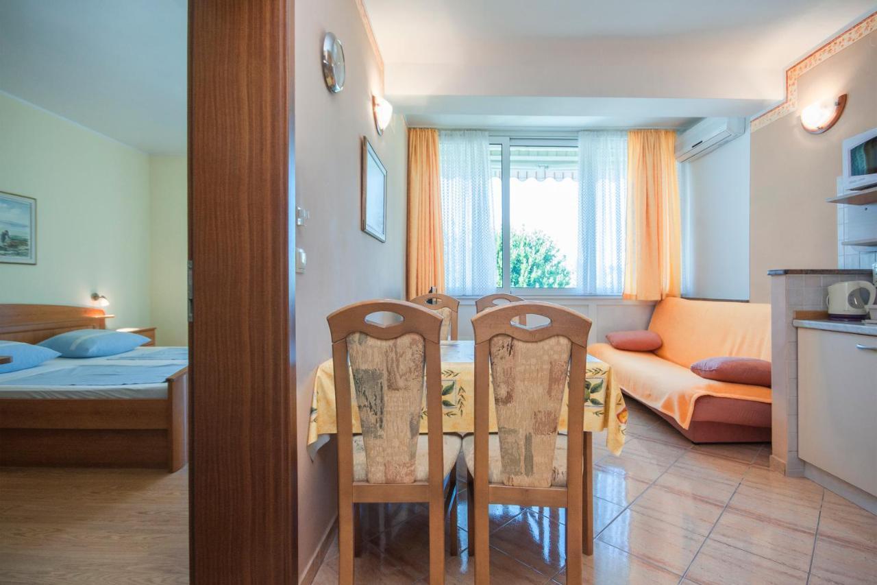 Villa Daniela Brodarica  Extérieur photo