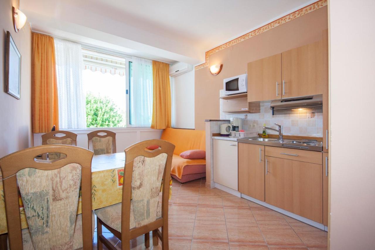 Villa Daniela Brodarica  Extérieur photo