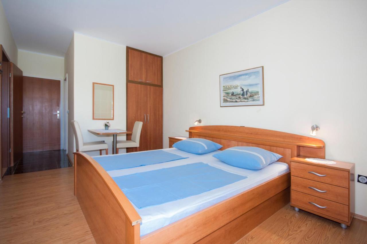 Villa Daniela Brodarica  Extérieur photo