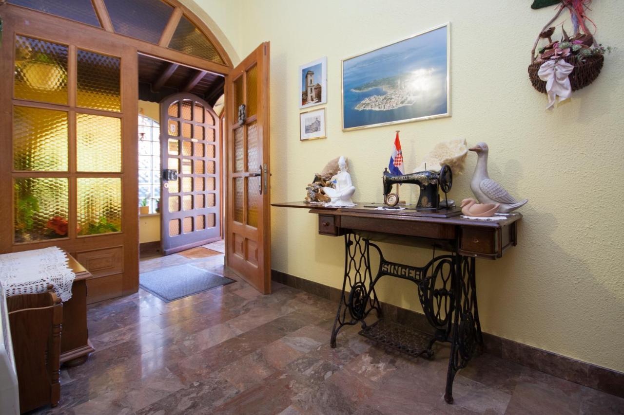 Villa Daniela Brodarica  Extérieur photo