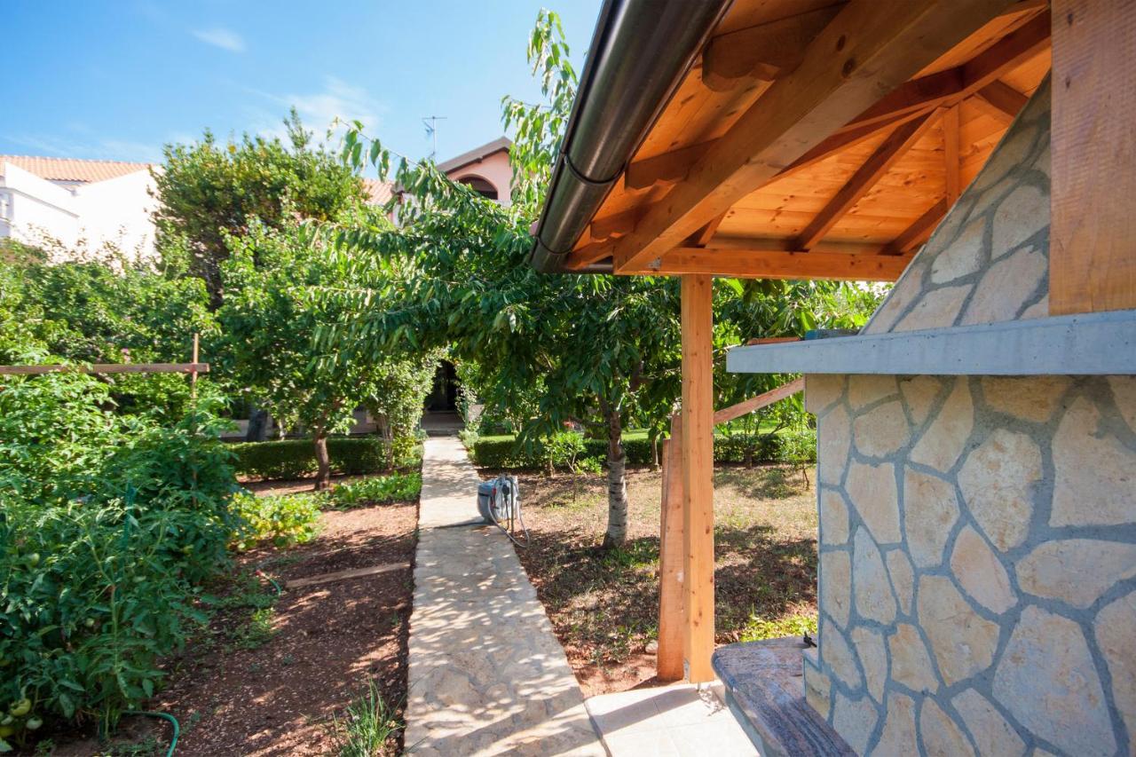 Villa Daniela Brodarica  Extérieur photo