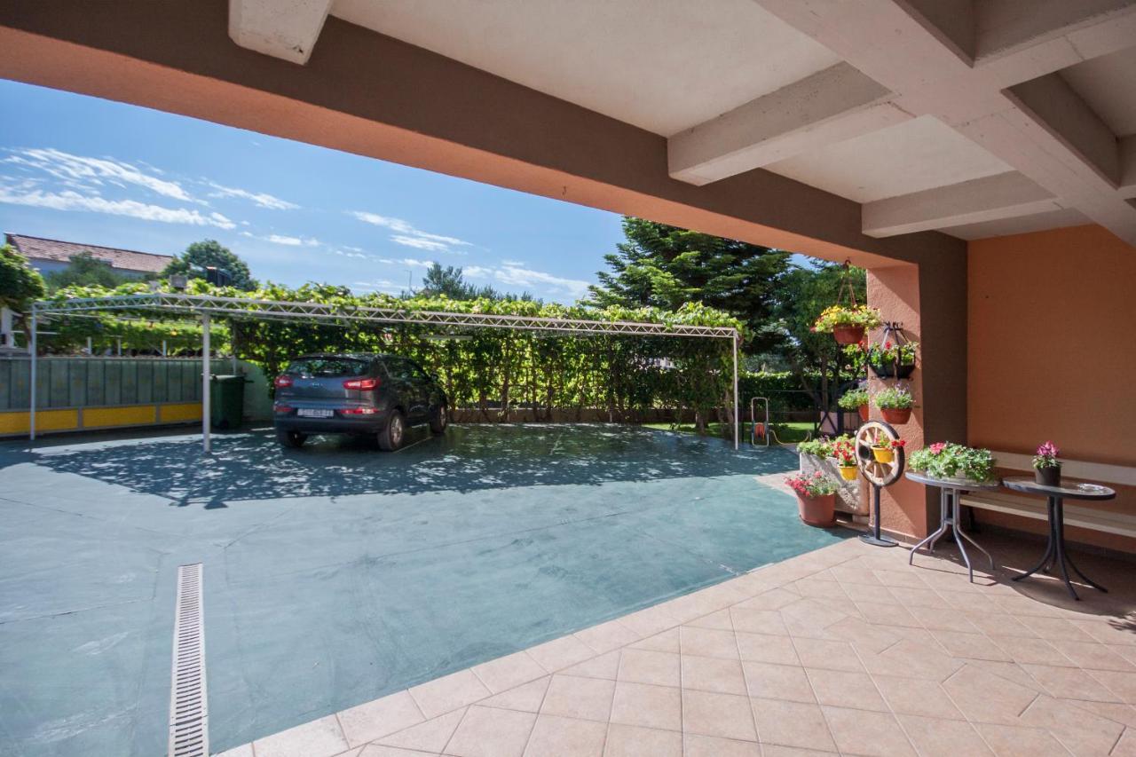 Villa Daniela Brodarica  Extérieur photo