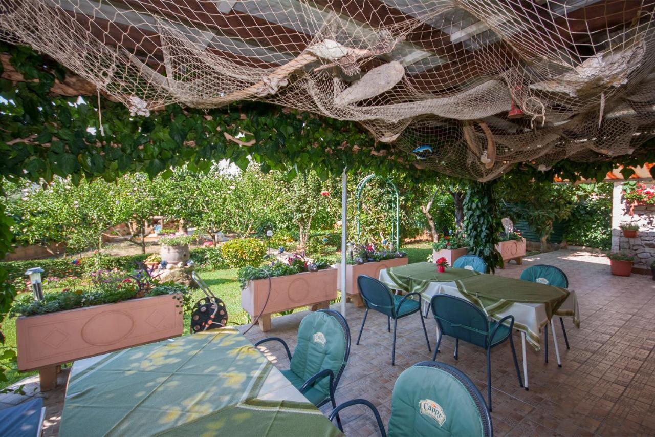 Villa Daniela Brodarica  Extérieur photo
